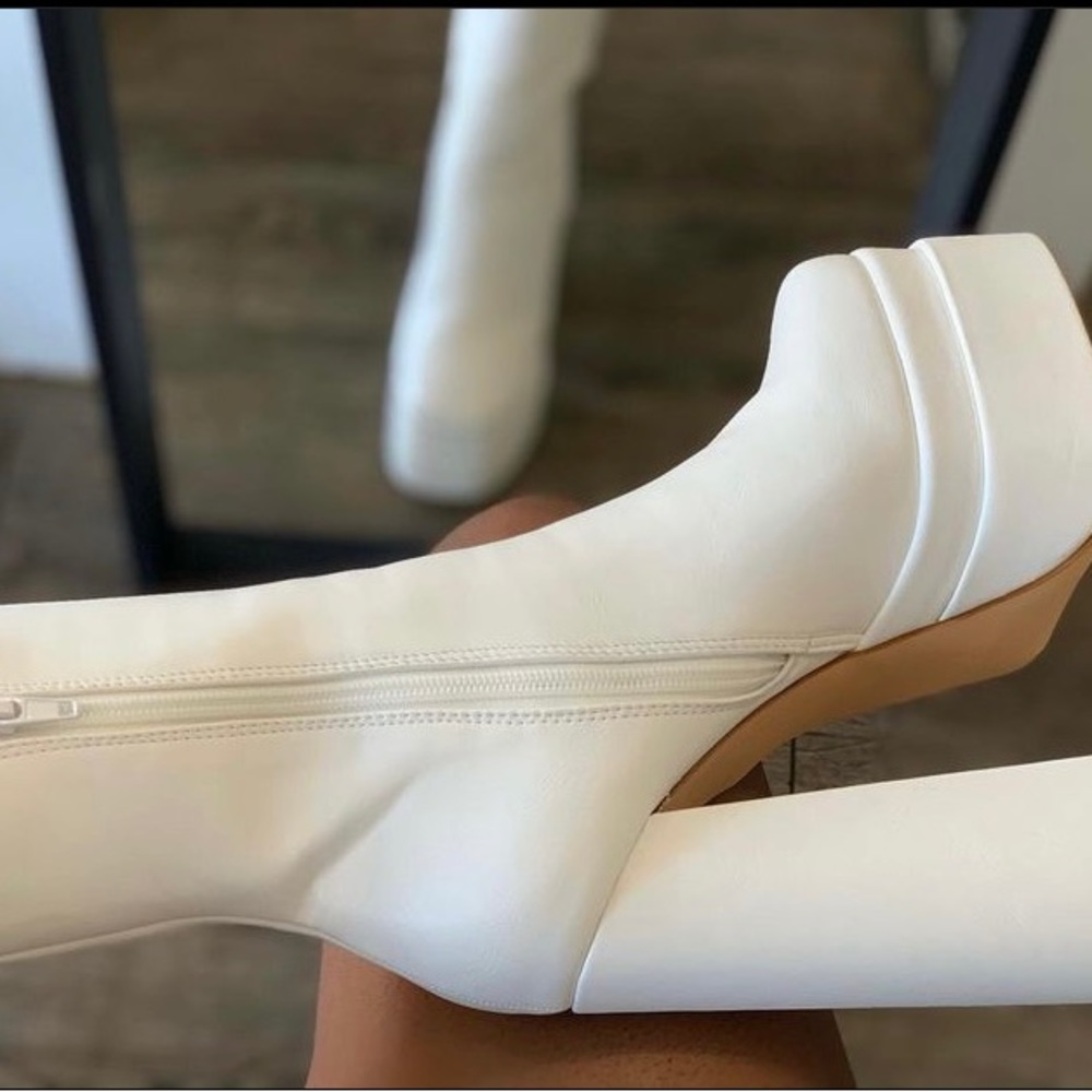 “ARI BOOT”